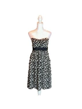 White House Black Market | Dresses | White House Black Market Cotton Blue And White Strapless Floral Dress Size 8